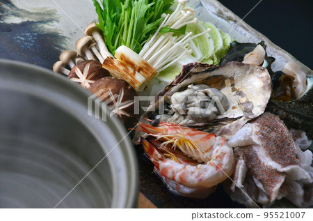海鮮火鍋的用料 95521007