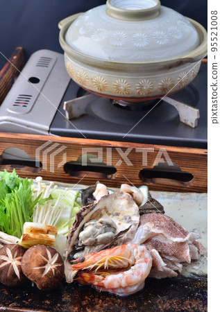 海鮮火鍋的用料 95521008