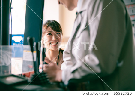 物流現場 95522729