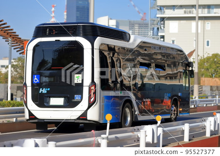 Fuel cell bus image 95527377