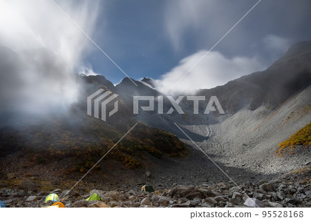 Karasawa Karl illuminated by moonlight 95528168