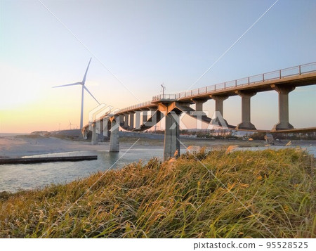 [Kakegawa] Shiosai Bridge and Windmill 95528525