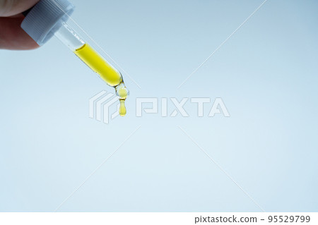 聲稱對您的健康有益的合法 CBD 油 95529799