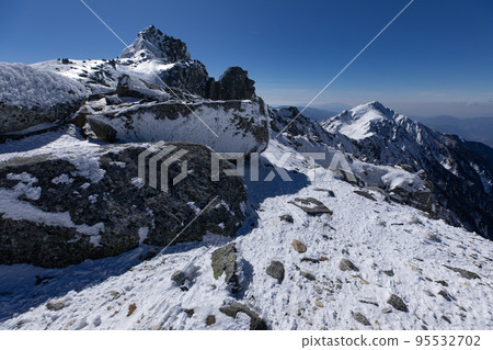 中央阿爾卑斯山、千疊敷馬戲團、長野縣、西之河原的法肯山和山之澤山 95532702