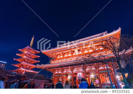 Tokyo, Sensoji Temple at night, Hozomon Gate and five-storied pagoda 95533581