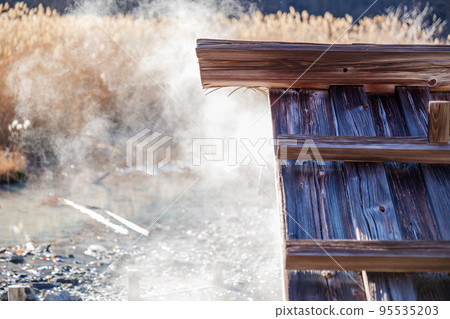 Steam rising from the hot spring hut in Oku-Nikko Steam rising from the hot spring hut in Oku-Nikko 95535203