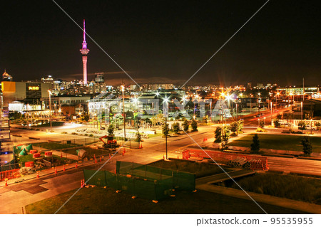 night view of auckland new zealand 95535955