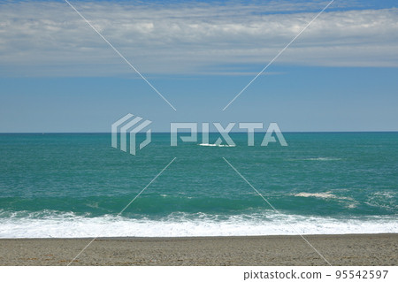 Urado, Kochi City, Kochi Prefecture: Katsurahama (Honhama), home to the bronze statue of Ryoma Sakamoto, a famous place that represents Kochi Urado, Kochi City, Kochi Prefecture: Katsurahama (Honhama), home to the bronze statue of Ryoma Sakamoto, a famous place that represents Kochi 95542597