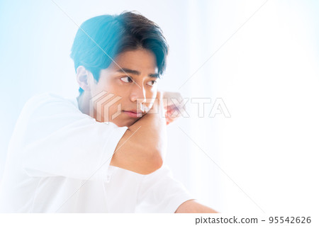 Male beauty beauty skin care college student 95542626