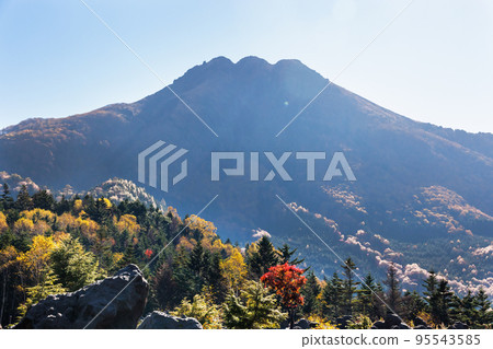 Mountain scenery with colored leaves around Mt. Nikko-Shirane Mountain scenery with colored leaves around Mt. Nikko-Shirane 95543585