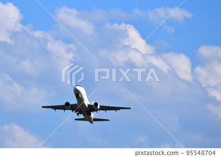 大阪國際機場客機起降稻川堤 95548704