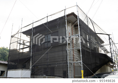 Exterior wall painting, scaffolding, assembly 95549816