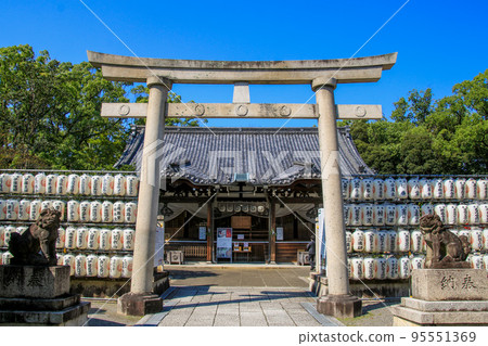 Shozo Kuwana Shozo Kuwana 95551369