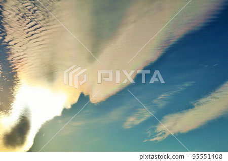 Autumn blue sky and clouds Autumn blue sky and clouds 95551408