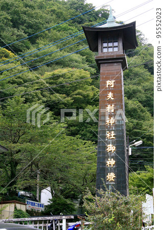 Shinto lantern at Afuri Shrine 95552023