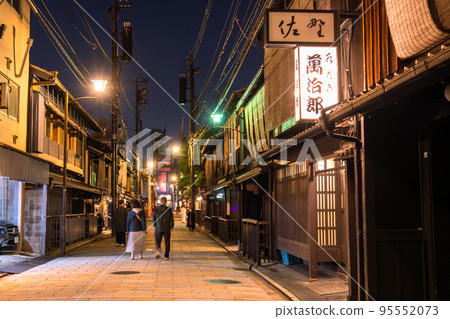 《京都府》只園白川・傳統街景 95552073