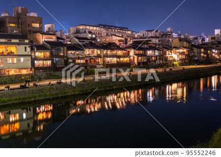 “京都府”鴨川夜景，京都街頭 95552246