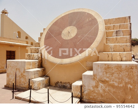 [印度] Jantar Mantar 的 Nari Varaya Yantra 95554642