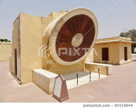 [India] Nari Varaya Yantra of Jantar Mantar 95554644