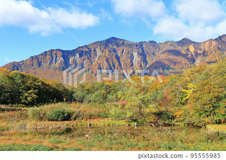 Mt.Torikatsu seen from Amaike 95555985