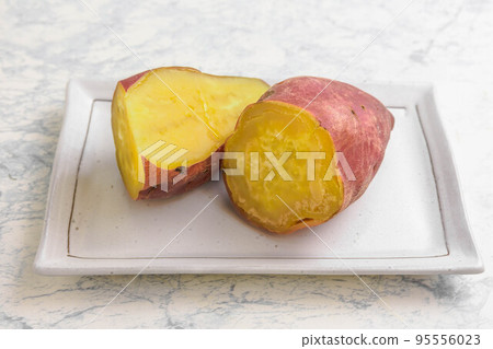 秋天的味道：蒸紅薯 95556023