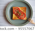 tomato and rosemary toast 95557067
