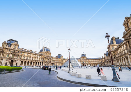 Paris Louvre Museum Paris Louvre Museum 95557248