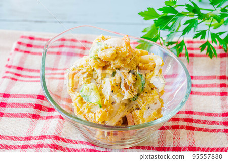 紅薯沙拉 95557880