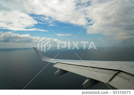 飛機上的美麗景色 飛機上的美麗景色 95558975