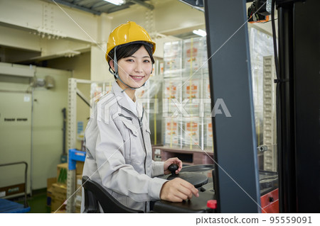 Business Warehouse Forklift 95559091