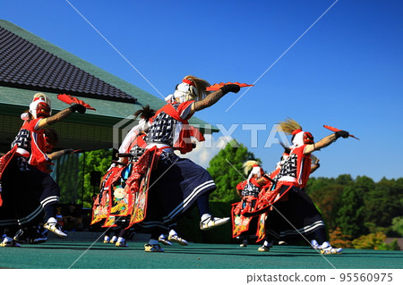 岩手縣北上市民俗藝能鬼舞 岩手縣北上市民俗藝能鬼舞 95560975