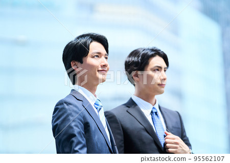 商務青年 95562107