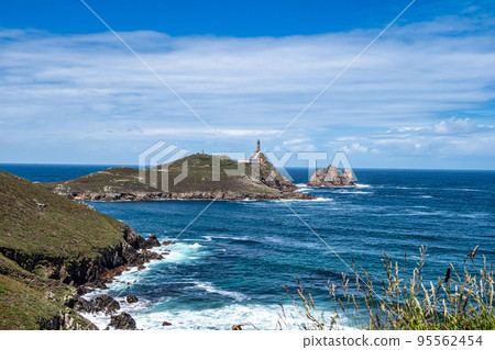 Lighthouse of Cabo VIlan near Camarinas in Galicia,Spain. 95562454