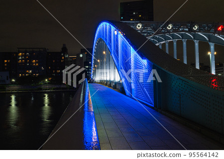 Eitai Bridge in Tokyo lit up in blue Eitai Bridge in Tokyo lit up in blue 95564142