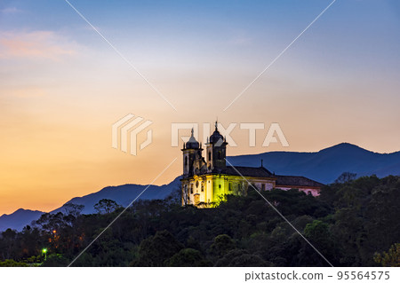 Historic church in baroque style on top of the mountain in Ouro Preto city Historic church in baroque style on top of the mountain in Ouro Preto city 95564575