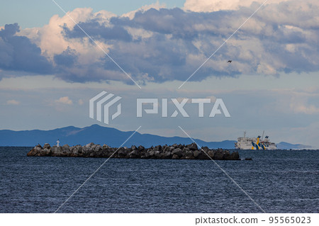[Hokkaido/Wakkanai City] Ferry heading to Rebun off Cape Noshappu October 95565023