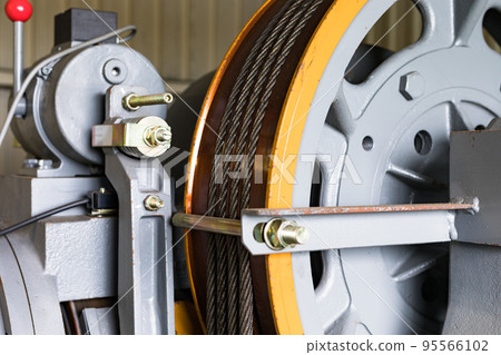 Cargo rope elevator machine room hoisting machine Cargo rope elevator machine room hoisting machine 95566102