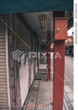 淺草寺的Nakamise-dori 95566430