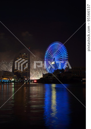 Yokohama Minatomirai's Fireworks 95566537
