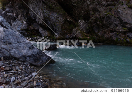 cold river flow 95566956