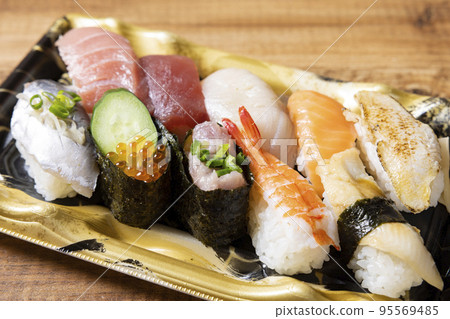 Assorted delicious nigiri sushi Assorted delicious nigiri sushi 95569485