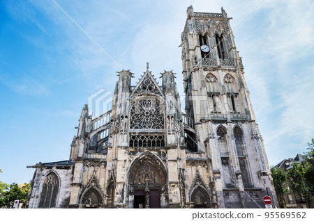 Saint-Jacques Church in Dieppe, Normandy in France, built in gothic style between the 12th and 16th centuries 95569562