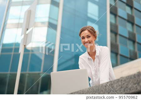 Businesswoman Businesswoman 95570962