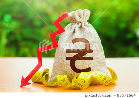 Ukrainian hryvnia Money bag with down arrow and measure tape. Falling wages. Cutting costs, saving. Capital outflow. Reduced wages, cuts in social benefits. Decrease in discount rate by national bank Ukrainian hryvnia Money bag with down arrow and measure tape. Falling wages. Cutting costs, saving. Capital outflow. Reduced wages, cuts in social benefits. Decrease in discount rate by national bank 95571664