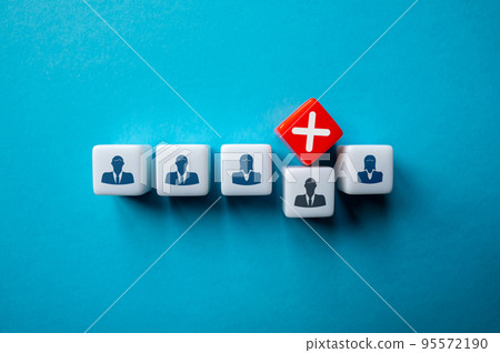 Team member fired. Gets out of order. Difficult relationships between employees, social toxicity. Crisis and downsizing of business. losing a job. Bad poor worker. Exit participants. Circumstances 95572190