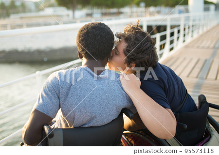 Happy girlfriend and boyfriend spending day together 95573118