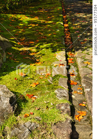 Echizen Ceramics Village-Autumn Echizen Ceramics Village-Autumn 95577384