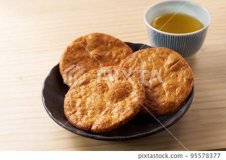 Senbei image Senbei image 95578377