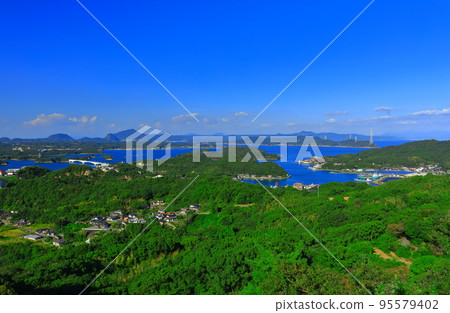 [熊本縣]天氣晴朗的天草松島（天草珍珠線） 95579402