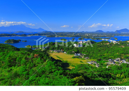 [熊本縣]天氣晴朗的天草松島（天草珍珠線） 95579409